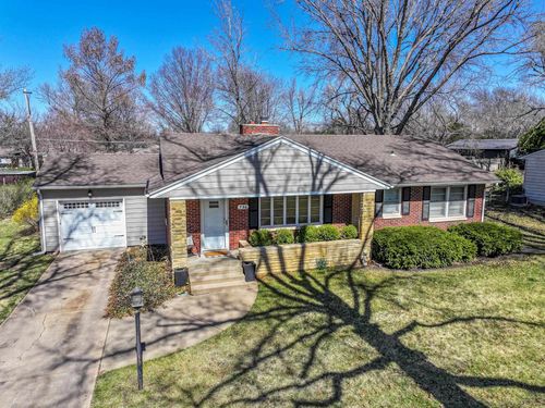 736 Harvard Ave, El Dorado, KS, 67042-4308 | Card Image