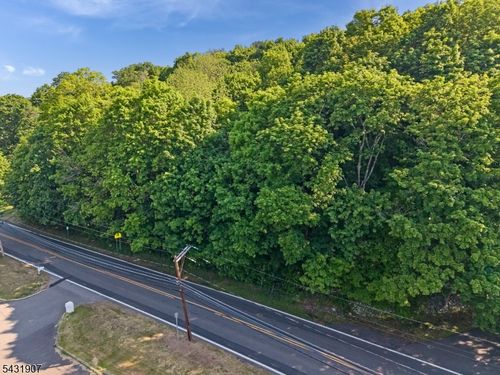 1561 Sussex Tpke, Randolph, NJ, 07869-1811 | Card Image