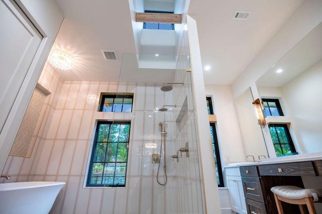 285 Coves Loop, House other with 6 bedrooms, 4 bathrooms and null parking in Brookeland TX | Image 23