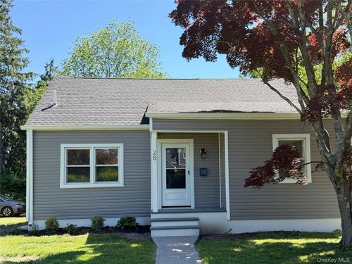 28 Quaspeak Rd, Congers, NY, 10920-2857 | Card Image