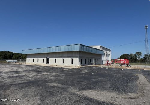 89 Industry Park, Roseboro, NC, 28382 | Card Image