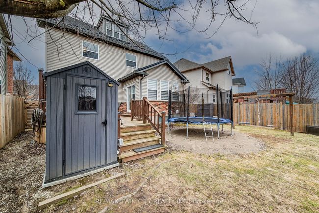 616 Frieburg Dr, House other with 5 bedrooms, 4 bathrooms and 2 parking in Waterloo ON | Image 40