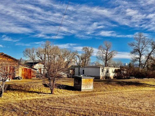 3425 Amsterdam Rd, Manhattan, MT, 59741-8230 | Card Image