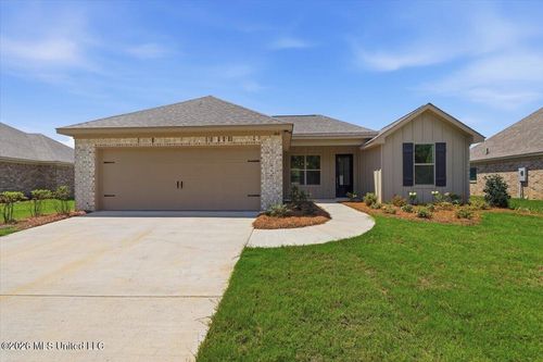 140 Stapleton Dr, Canton, MS, 39046-5038 | Card Image