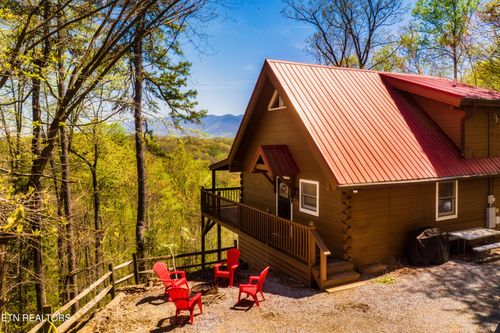 2-4361 Oakland Way, Gatlinburg, TN, 37738 | Card Image