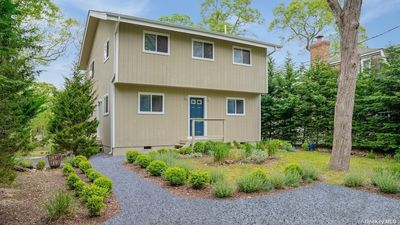 9 Helens Lane, House other with 3 bedrooms, 2 bathrooms and null parking in Southampton NY | Image 2