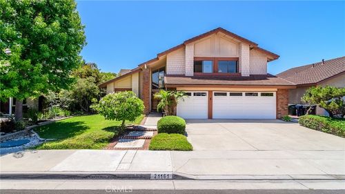 21161 Poston Ln, Huntington Beach, CA, 92646-7105 | Card Image