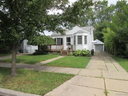 18753 Elkhart Street, Harper Woods, MI, 48225 | Card Image