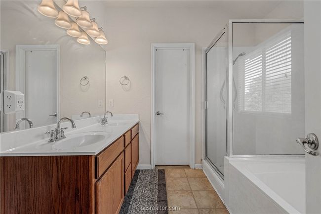 Master Bath | Image 15