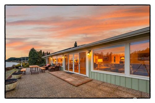 106 Chinook Pl, La Conner, WA, 98257-9633 | Card Image