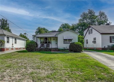 6467 Lawnwood Avenue, House other with 3 bedrooms, 1 bathrooms and null parking in Parma Heights OH | Image 2