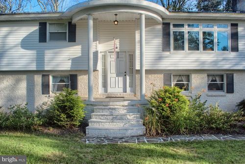 467 Swanger Rd, New Columbia, PA, 17856-8905 | Card Image