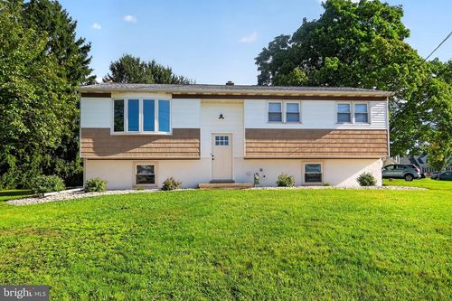 42 Mulberry Ct, DOVER, PA, 17315-1114 | Card Image