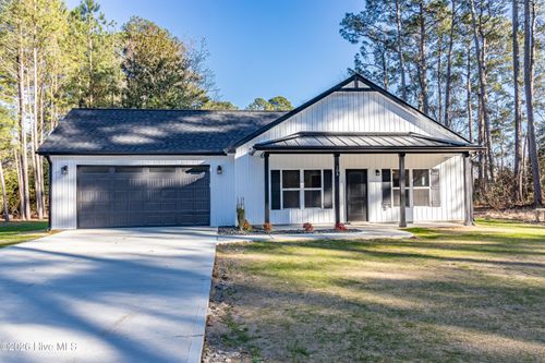 105 Franklin St, La Grange, NC, 28551-9268 | Card Image