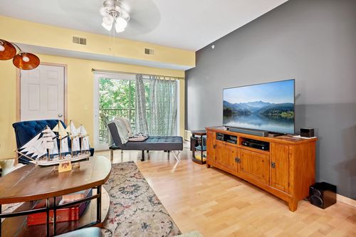 apt-303-1505 5th St N, Hopkins, MN, 55305-6213 | Card Image