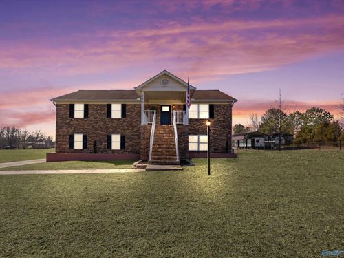 196 Wilbanks Ln, Harvest, AL, 35749-9422 | Card Image