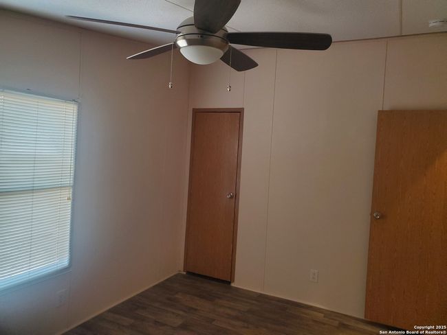3135 E Fm 476, House other with 3 bedrooms, 2 bathrooms and null parking in Poteet TX | Image 13