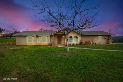 33264 Puma Ln, Squaw Valley, CA, 93675-9335 | Card Image