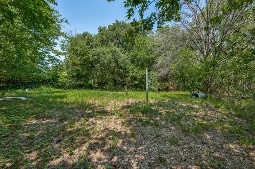 238 Oakwood Cir, Shady Shores, TX, 76208-5209 | Card Image