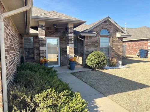 1917 Hebron Ct, Yukon, OK, 73099-9634 | Card Image