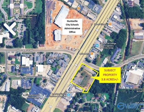 2524 Memorial Pkwy Nw, Huntsville, AL, 35810-3806 | Card Image