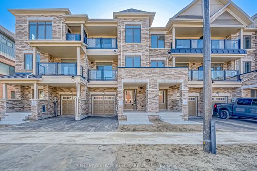 1112 Lockie Dr, Oshawa, ON, L1L0R9 | Card Image