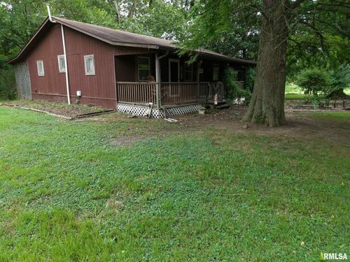 410 S Poplar St, Sesser, IL, 62884-1710 | Card Image