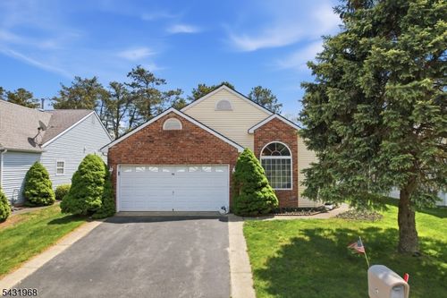 74 Canterbury Ln, TOMS RIVER, NJ, 08757-6589 | Card Image
