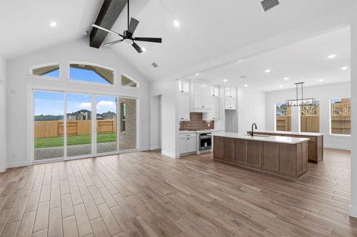 413 Lone Ranger Dr, Montgomery, TX, 77316-3464 | Card Image