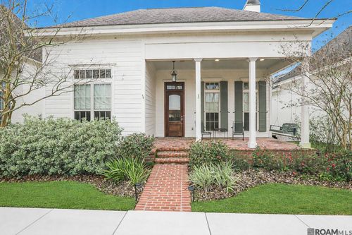 10727 Creek Ln, Baton Rouge, LA, 70810-7855 | Card Image