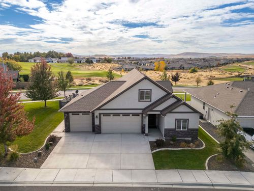 2713 Torrey Pines Way, Richland, WA, 99354-2379 | Card Image
