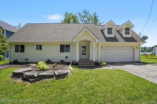 11624 Island Court, Hartland Township, MI, 48353 | Card Image