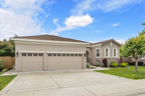 2332 Luciana Way, Roseville, CA, 95661 | Card Image