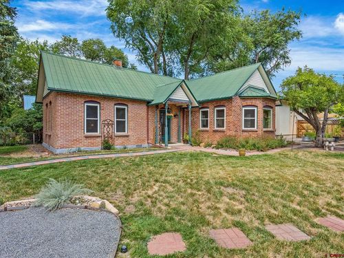 127 Niagara Ave, Paonia, CO, 81428-5060 | Card Image