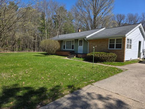 288 Park Street, Newaygo, MI, 49337 | Card Image