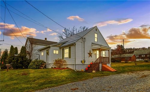 470 Main St, Central City, PA, 15926-1308 | Card Image