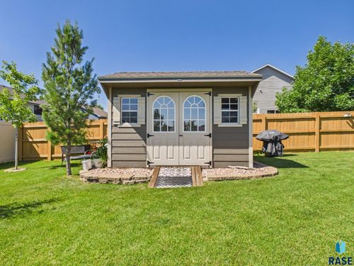 5417 S Breezeway Ave, Sioux Falls, SD, 57108-8628 | Card Image