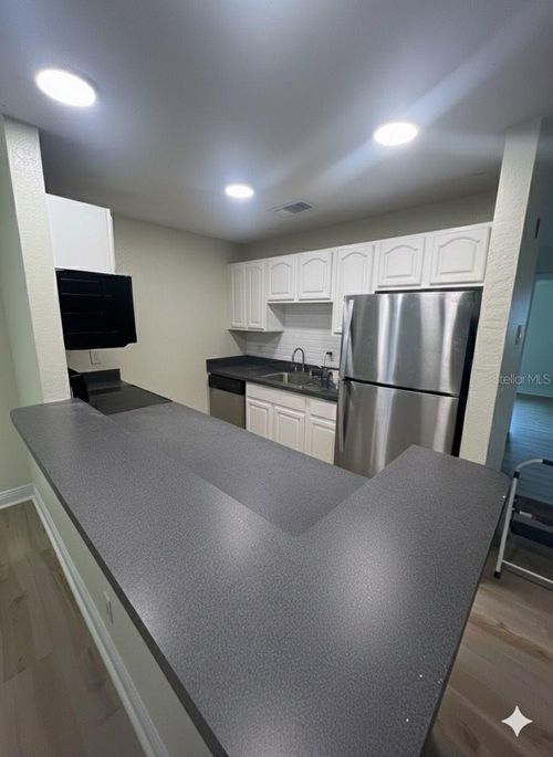 apt-205-900 S Peninsula Dr, DAYTONA BEACH, FL, 32118-4775 | Card Image