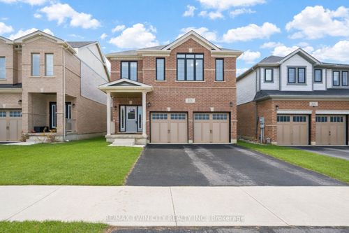 126 Tartan Ave, Kitchener, ON, N2R0N4 | Card Image