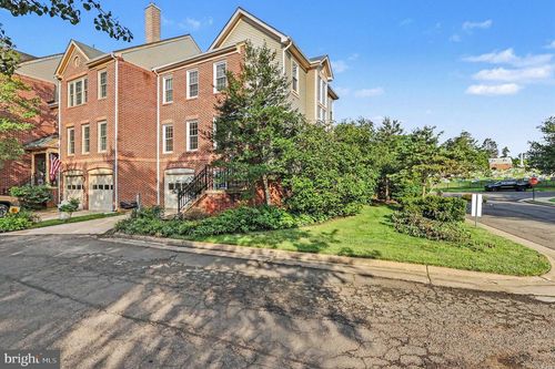 102 Mosby Cir, WARRENTON, VA, 20186-3240 | Card Image