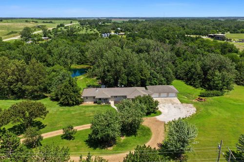 1707 Coronado Rd, Bennington, KS, 67422-9011 | Card Image