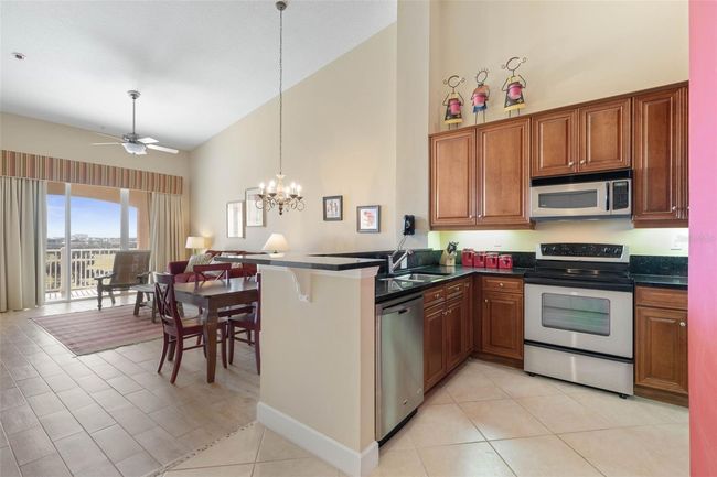APT-1342 - 15 Ocean Crest Way, Condo with 3 bedrooms, 2 bathrooms and null parking in PALM COAST FL | Image 5