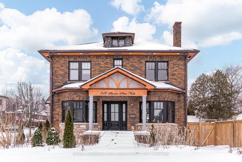 512 Simcoe St N, Oshawa, ON, L1G4T9 | Card Image