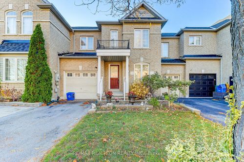 144 Matthew Boyd Cres, Newmarket, ON, L3X3C6 | Card Image