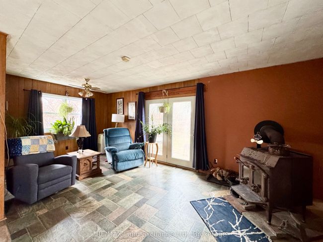 677 Louis St, House other with 3 bedrooms, 2 bathrooms and 3 parking in Port Elgin ON | Image 6
