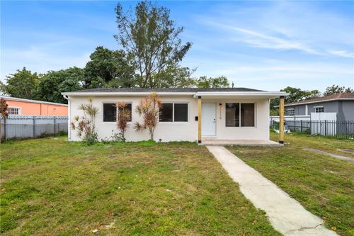 1110 Nw 129th St, North Miami, FL, 33168-6539 | Card Image