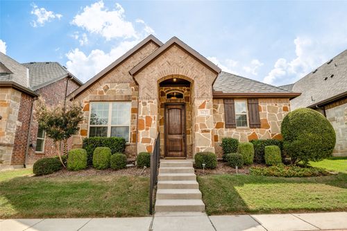 8621 Grassland Dr, Mckinney, TX, 75070-2104 | Card Image