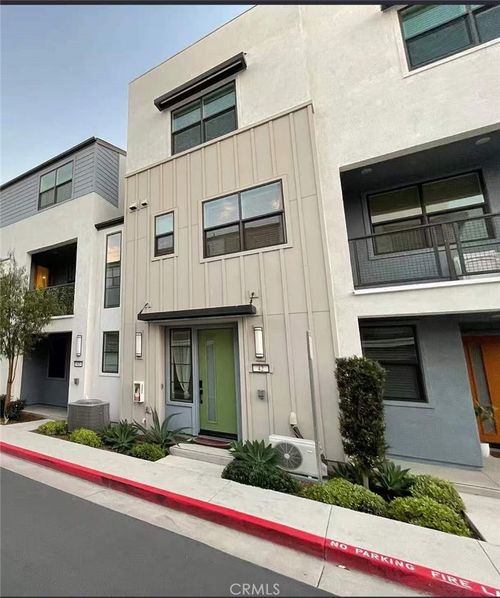 4096 E Luna Paseo, Ontario, CA, 91764 | Card Image