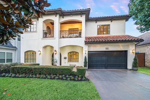1226 Chippendale Rd, Houston, TX, 77018-5235 | Card Image