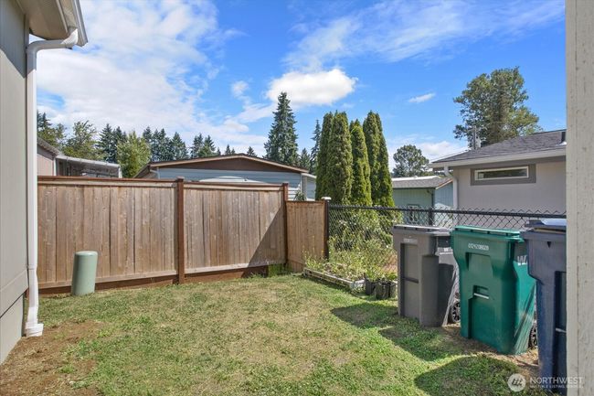 UNIT-64 - 23708 Locust Way, House other with 4 bedrooms, 2 bathrooms and null parking in Bothell WA | Image 32